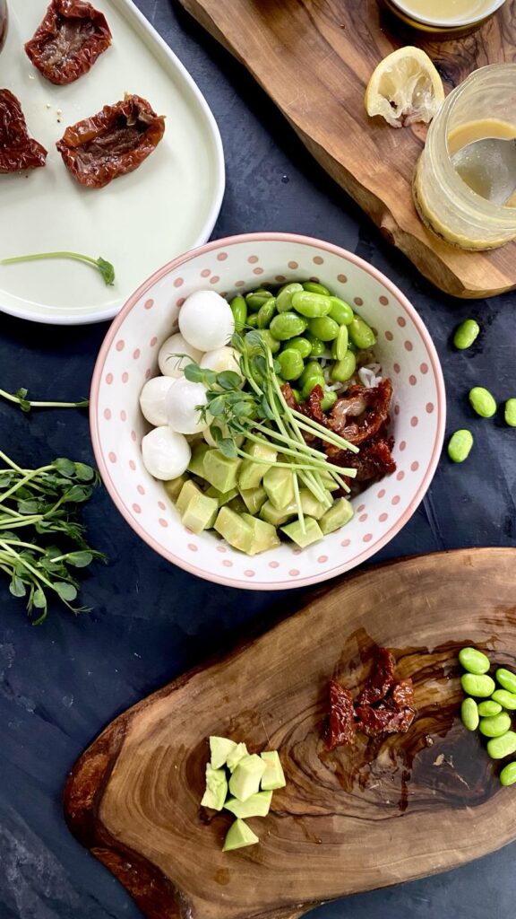 Healthy Edamame Bowl with Avocado, Mozzarella and Sun-Dried Tomatoes